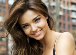 Miranda Kerr: una mamma bellissima e sempre chic